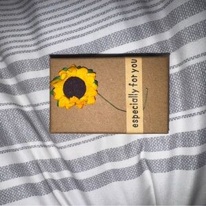 Sunflower Gift Box with 'Especially for You' and Keychain